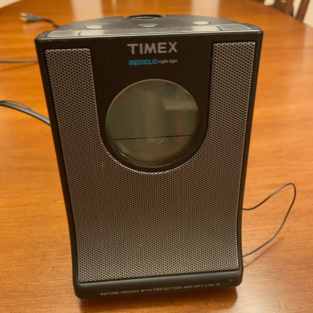 Vintage timex alarm clock / radio